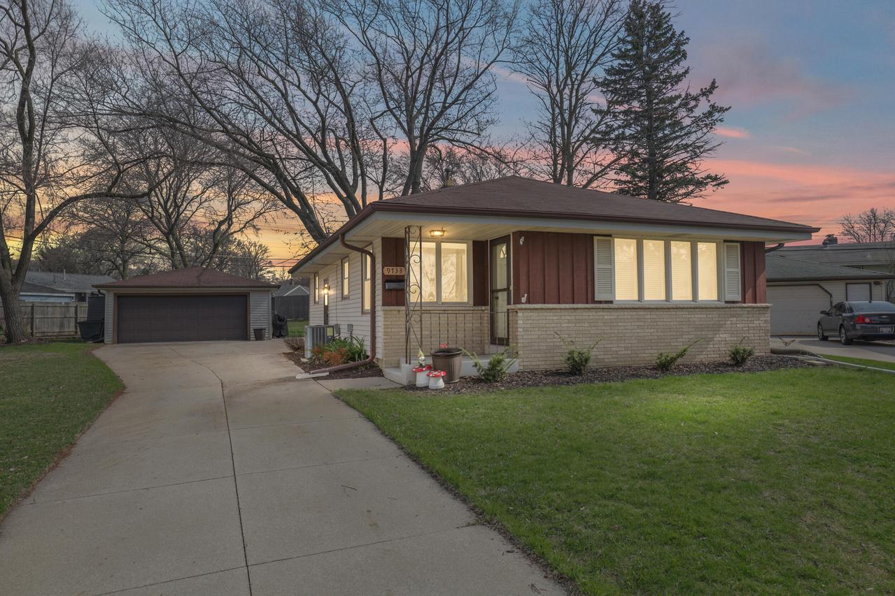 9733 W Vigo Ter, West Allis, WI 53227