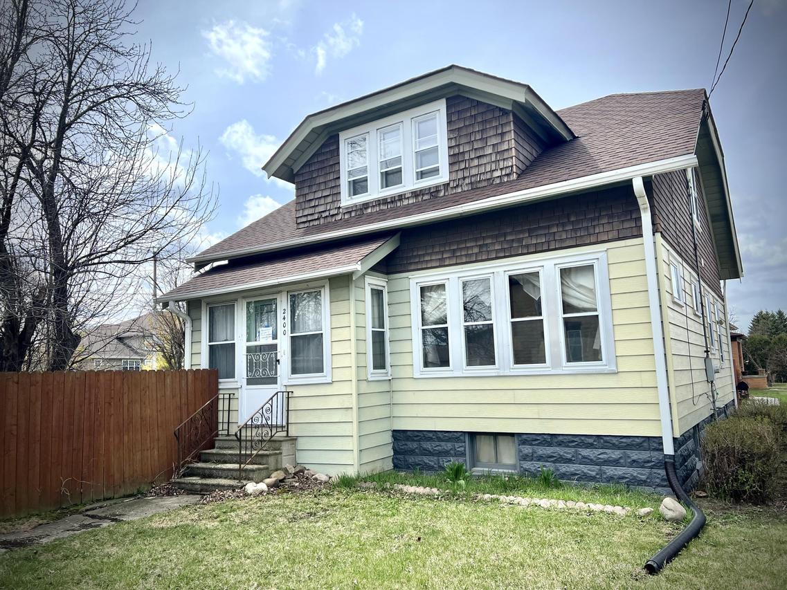 2400 9th Ave, South Milwaukee, WI 53172