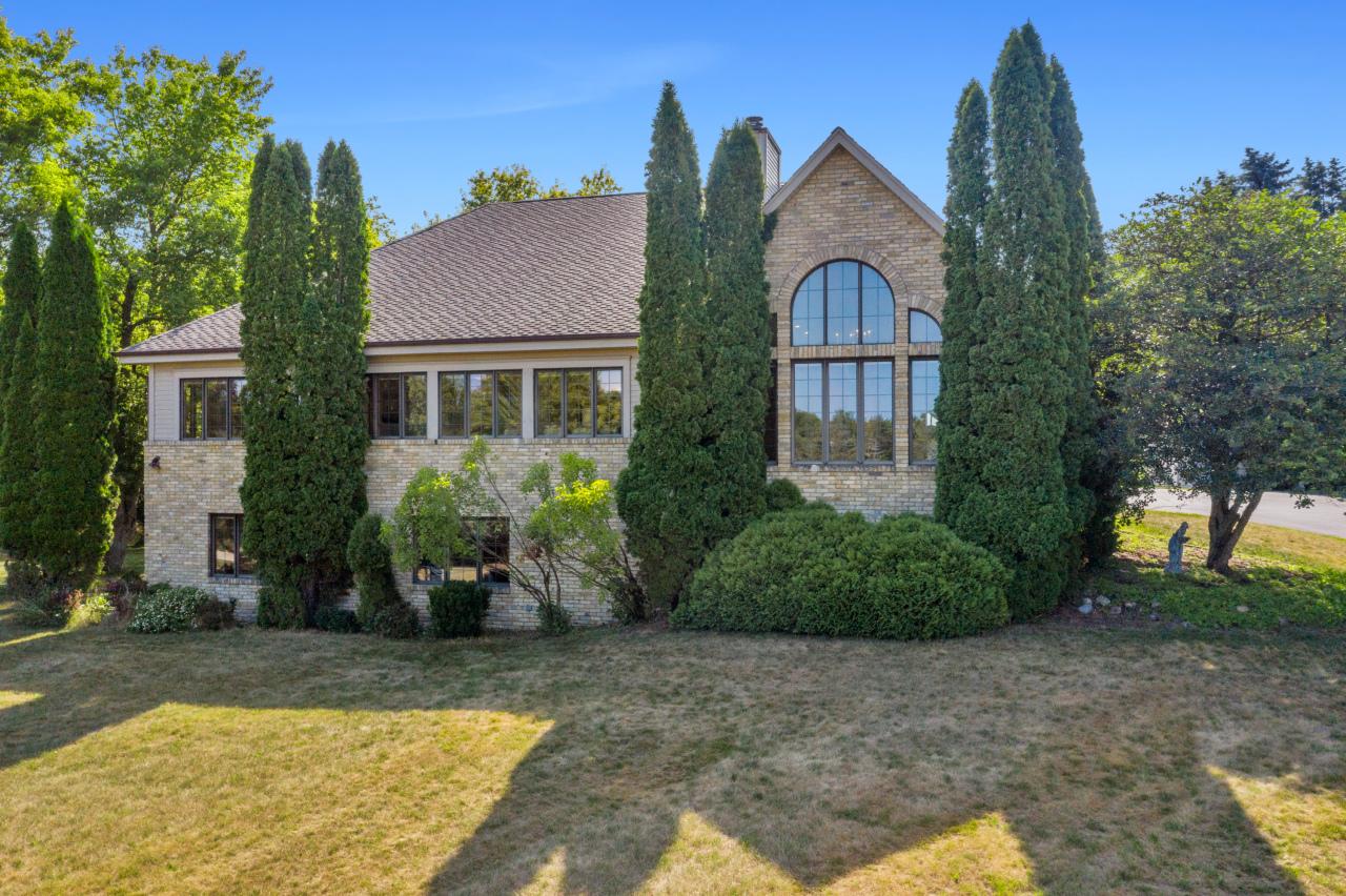 1168 Wejegi Dr, Richfield, WI 53033