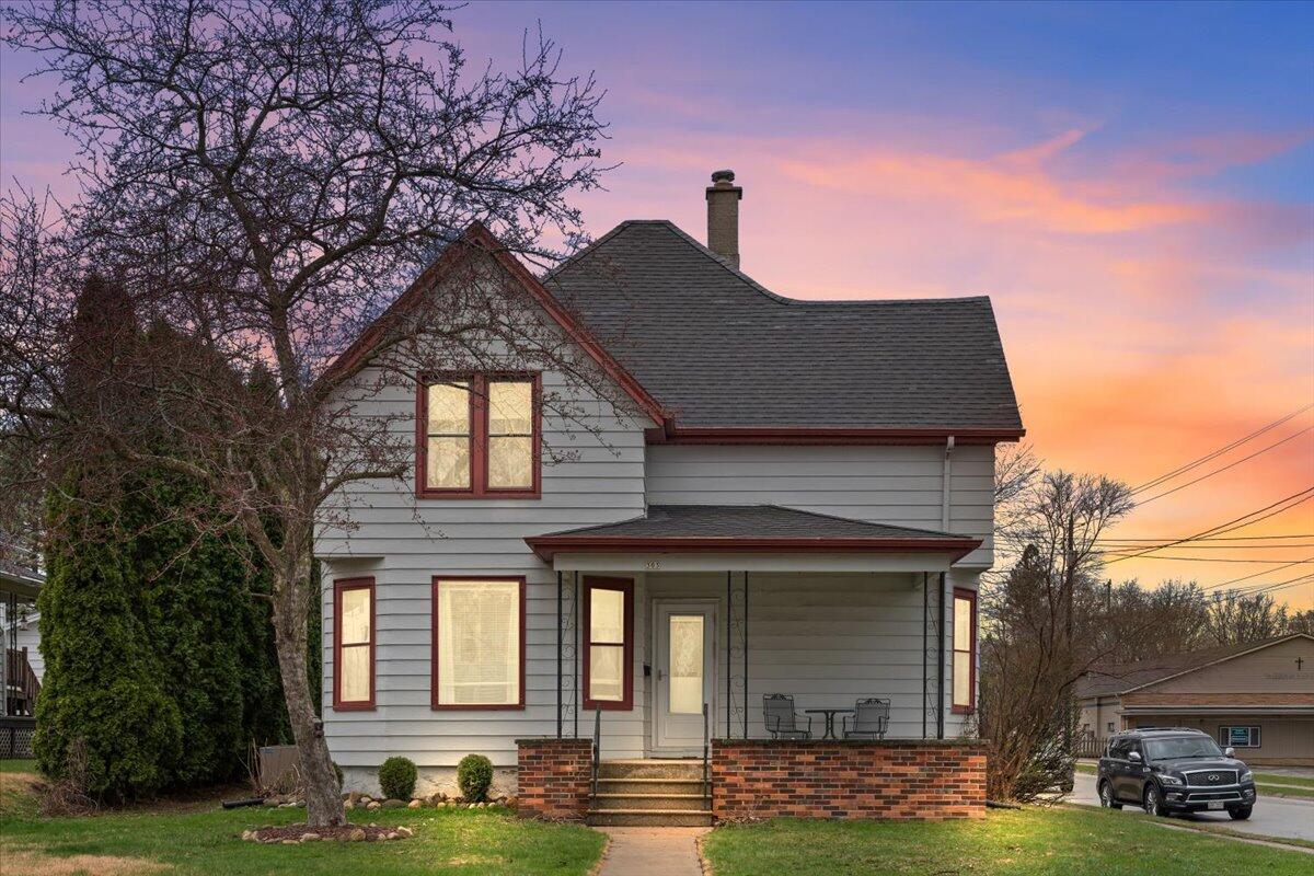 303 S Main St, Hartford, WI 53027