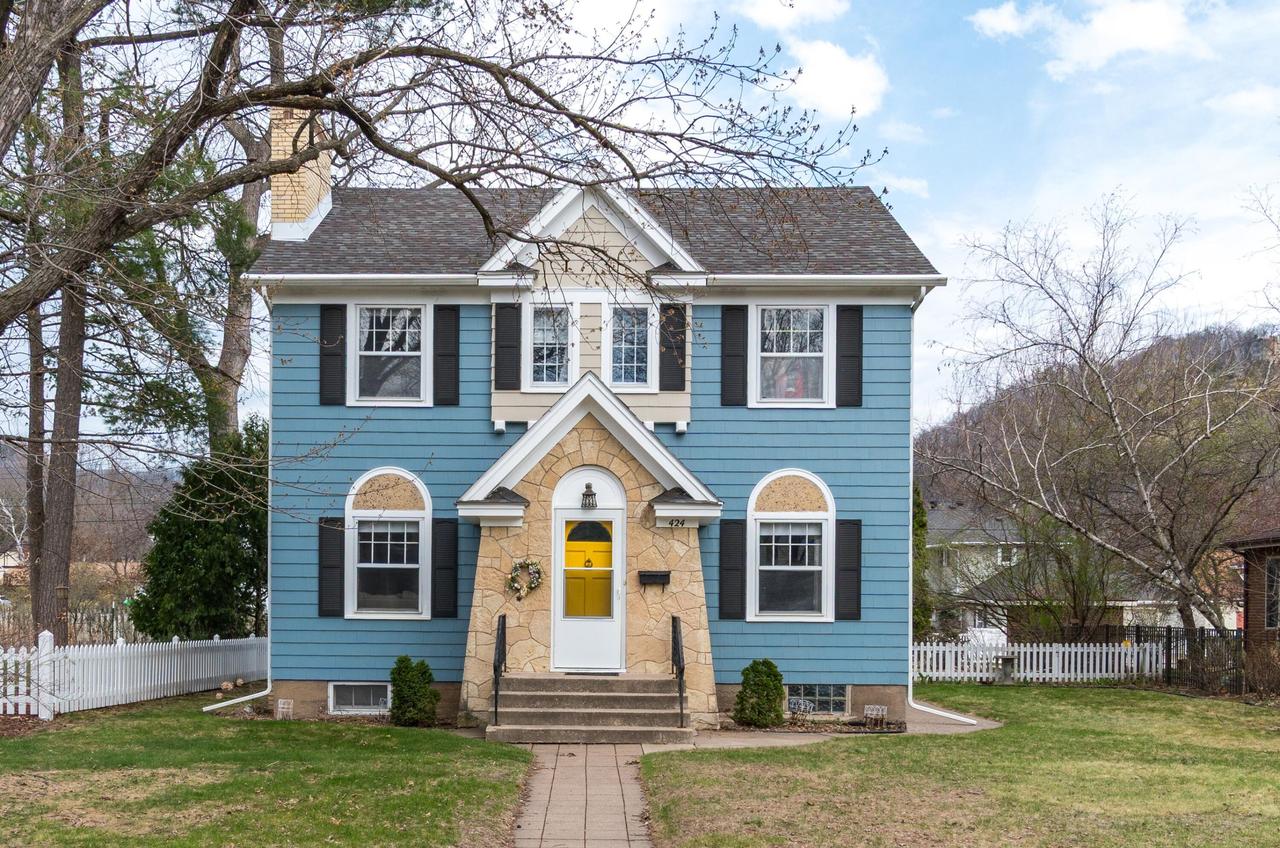 424 24th St, La Crosse, WI 54601