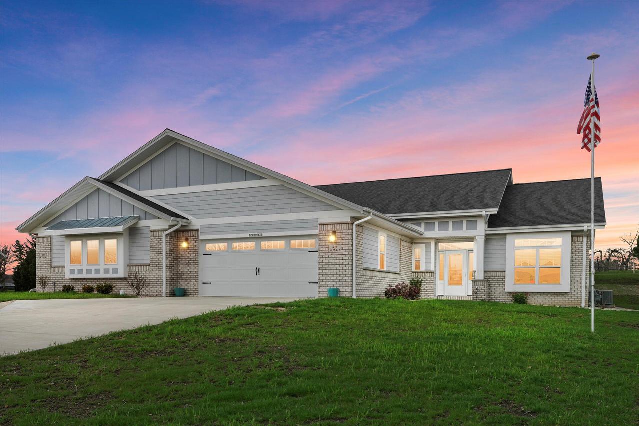 S70W15832 Princeton Ct #2, Muskego, WI 53150