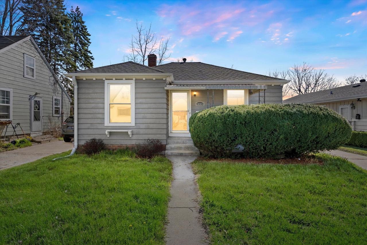 3015 Elm Ln, Racine, WI 53405