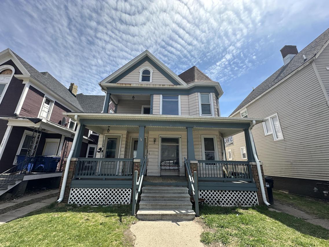 1129 Park Ave, Racine, WI 53403