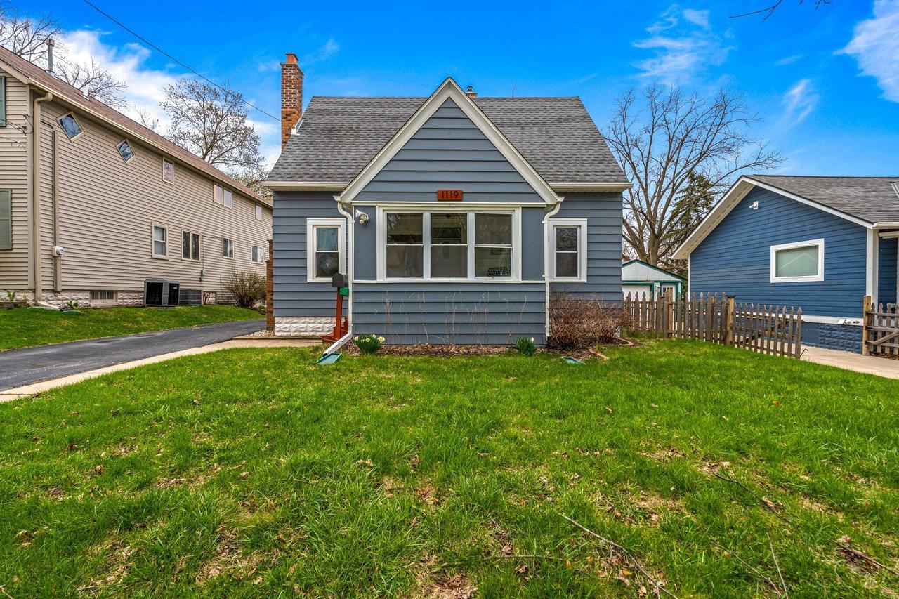 1119 Dopp St, Waukesha, WI 53188