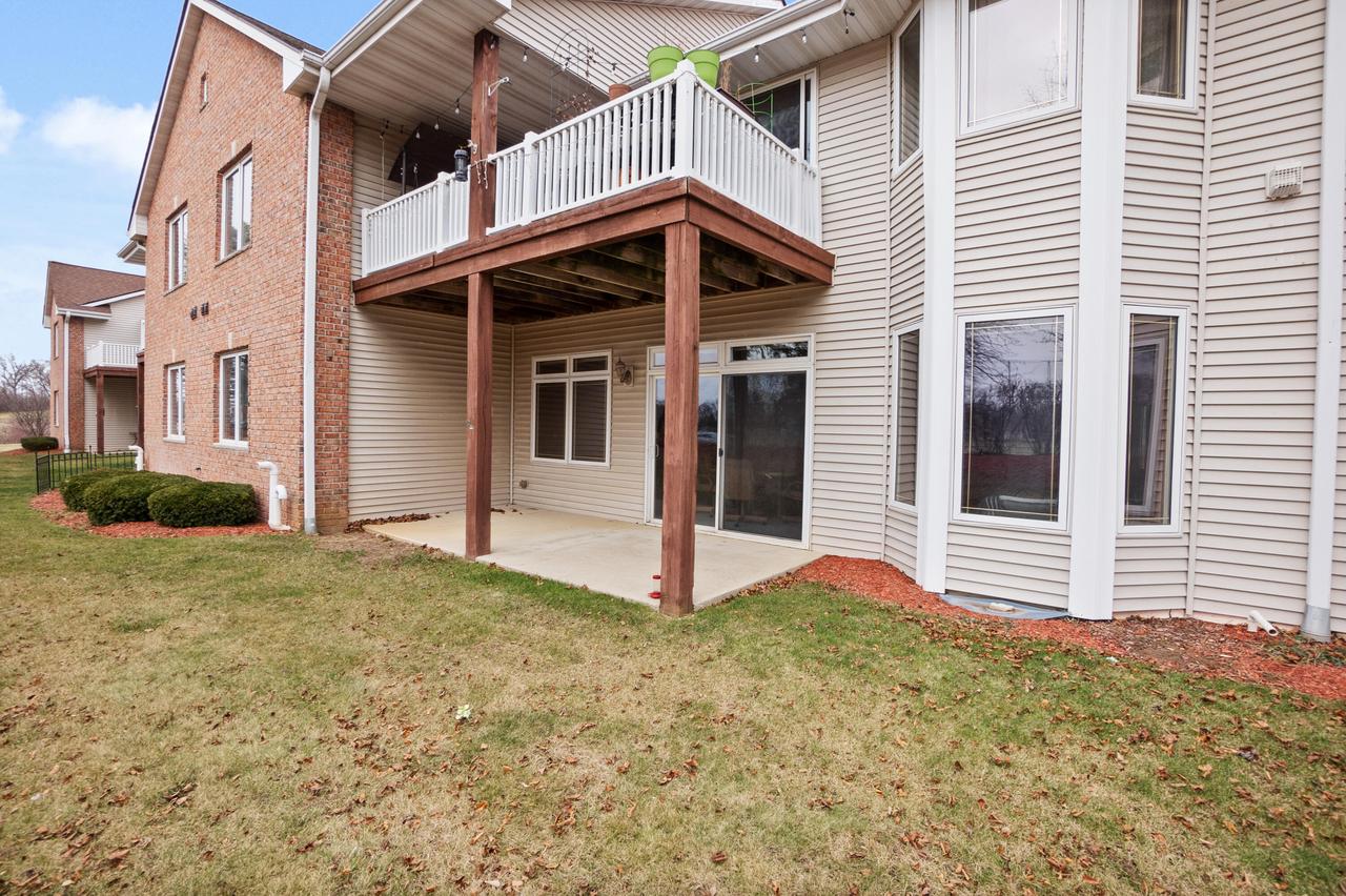 340 E Veterans Way #2, Mukwonago, WI 53149