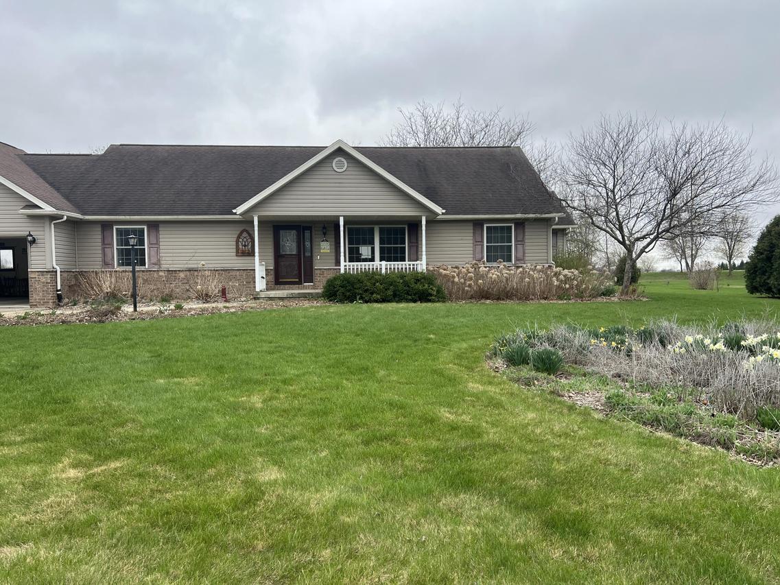 W9657 Rose Cir, Beaver Dam, WI 53916