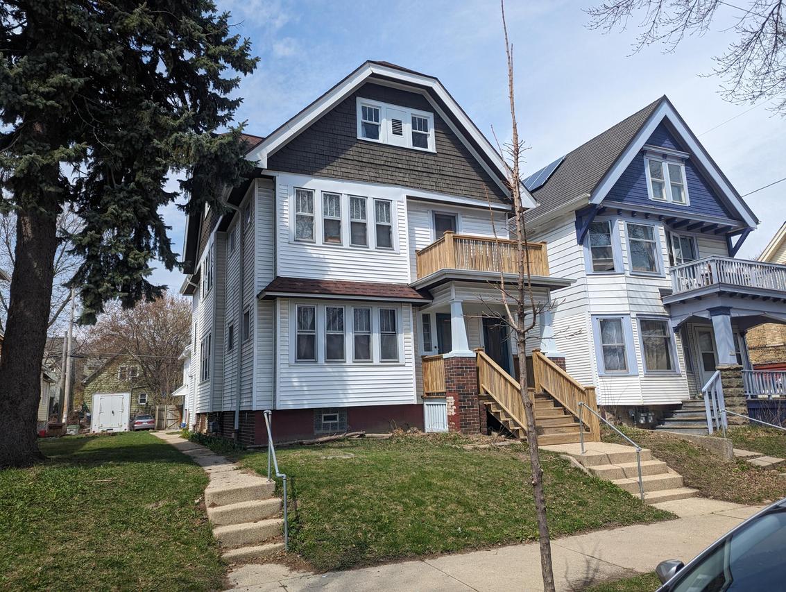 2859 N Booth St #2861, Milwaukee, WI 53212