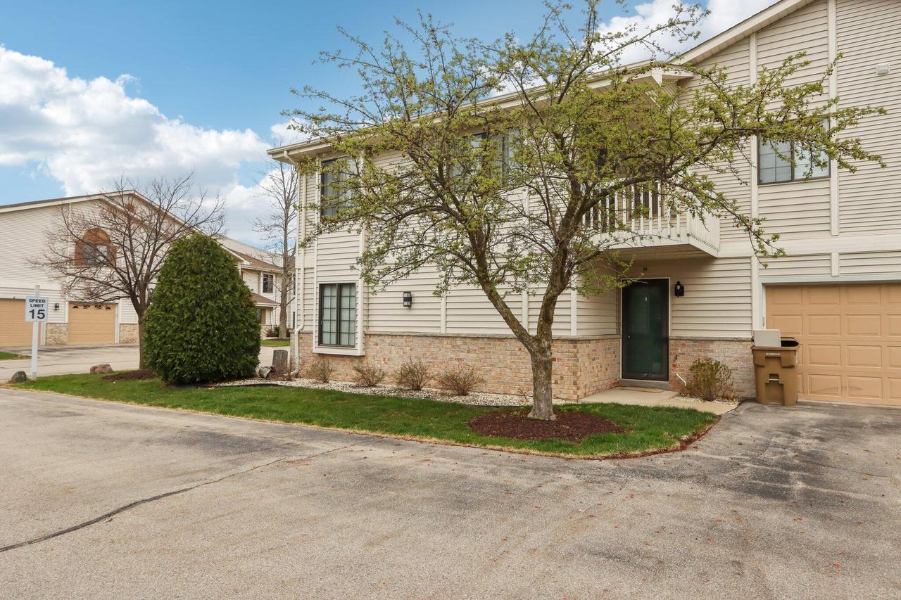 7312 98th Ave #H, Kenosha, WI 53142