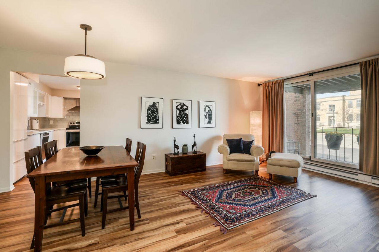 3942 N Oakland Ave #137, Shorewood, WI 53211