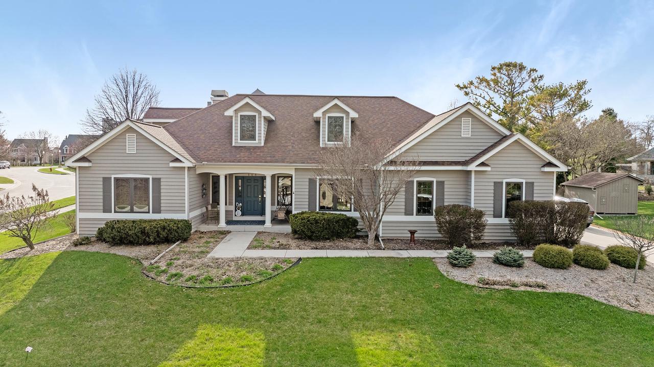 569 Woodlake Rd, Kohler, WI 53044