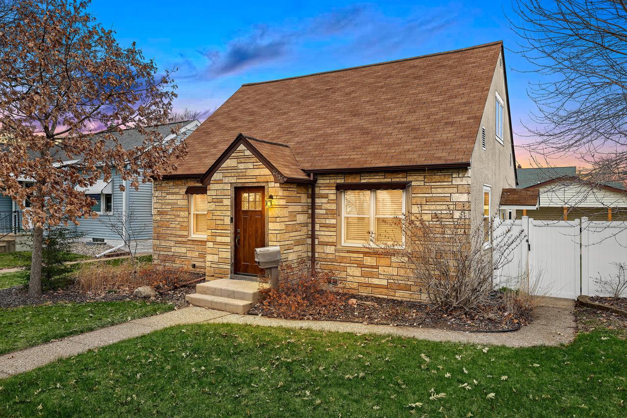 2135 Redfield St, La Crosse, WI 54601