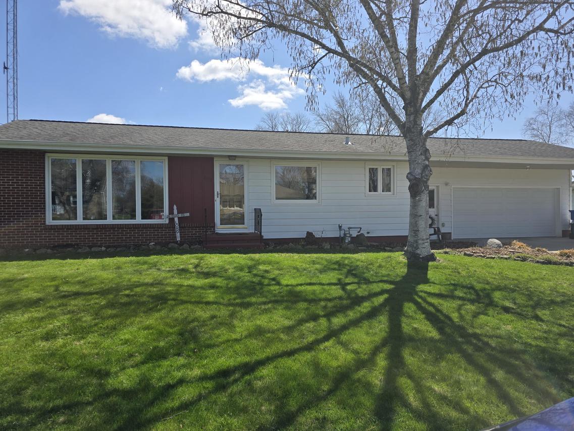 205 E Arcade Ave, Watertown, WI 53098