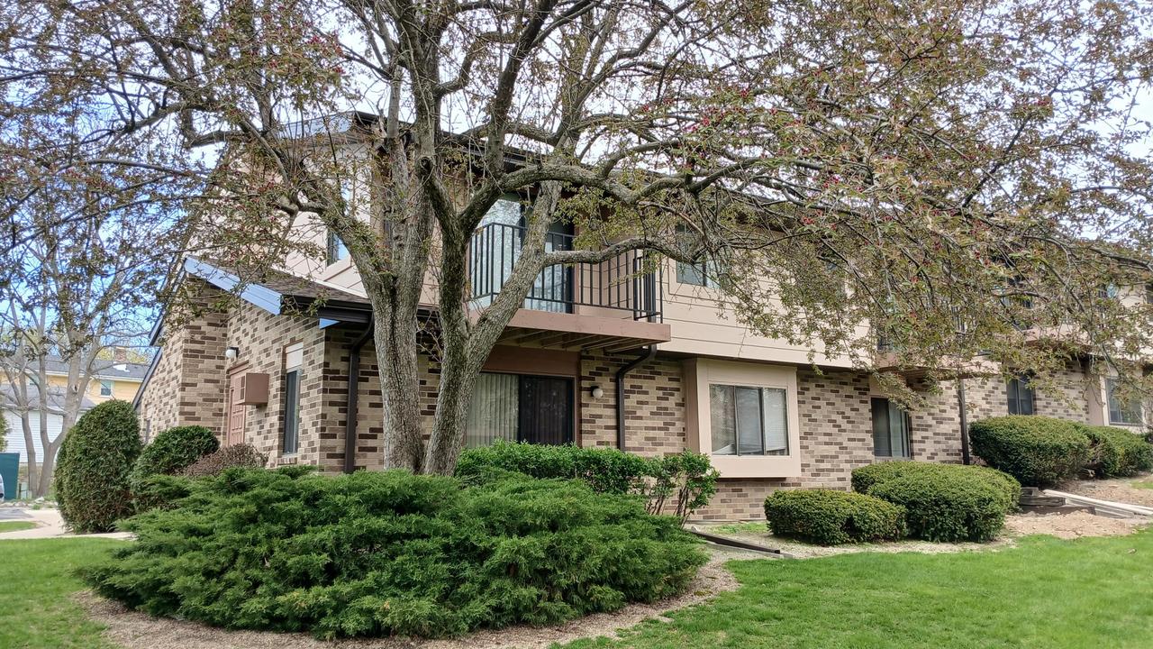 309 Cheviot Chase - #5, Waukesha, WI 53186