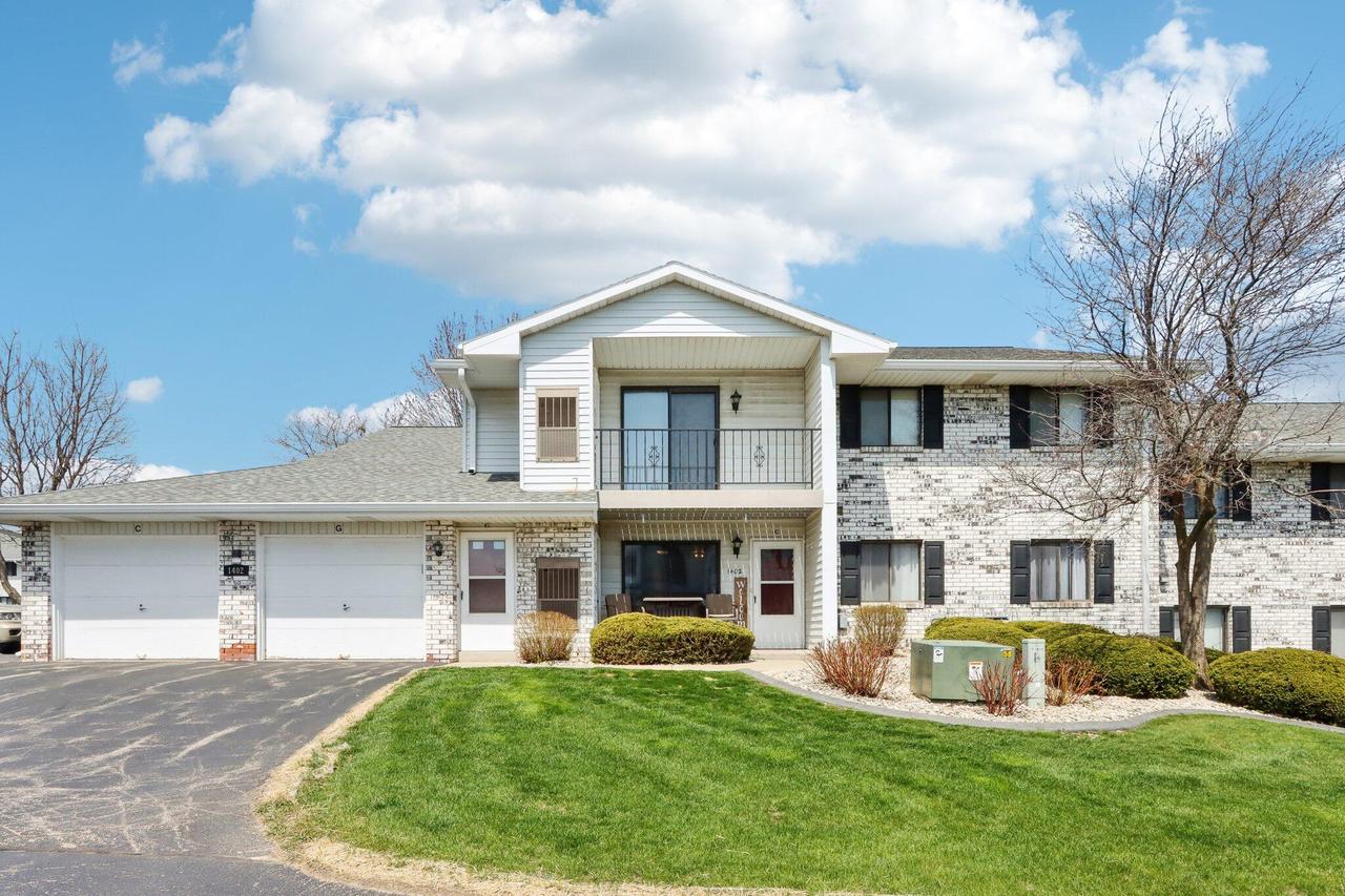 1402 30th Ave #2C, Kenosha, WI 53144
