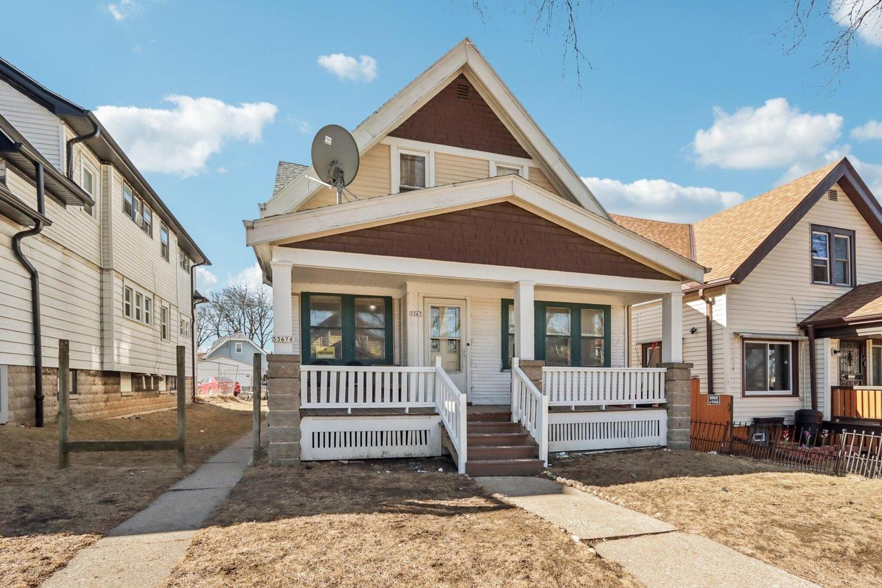 3367 N 36th St, Milwaukee, WI 53216