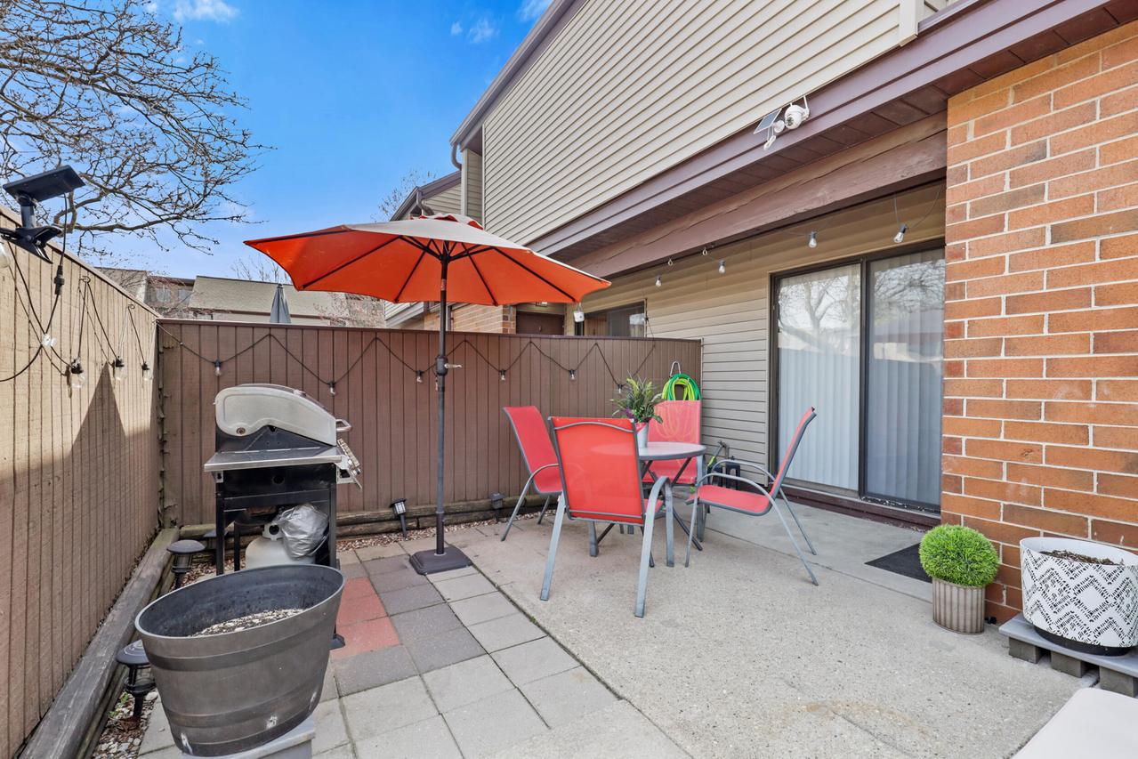 1651 W Edgerton Ave #U, Milwaukee, WI 53221