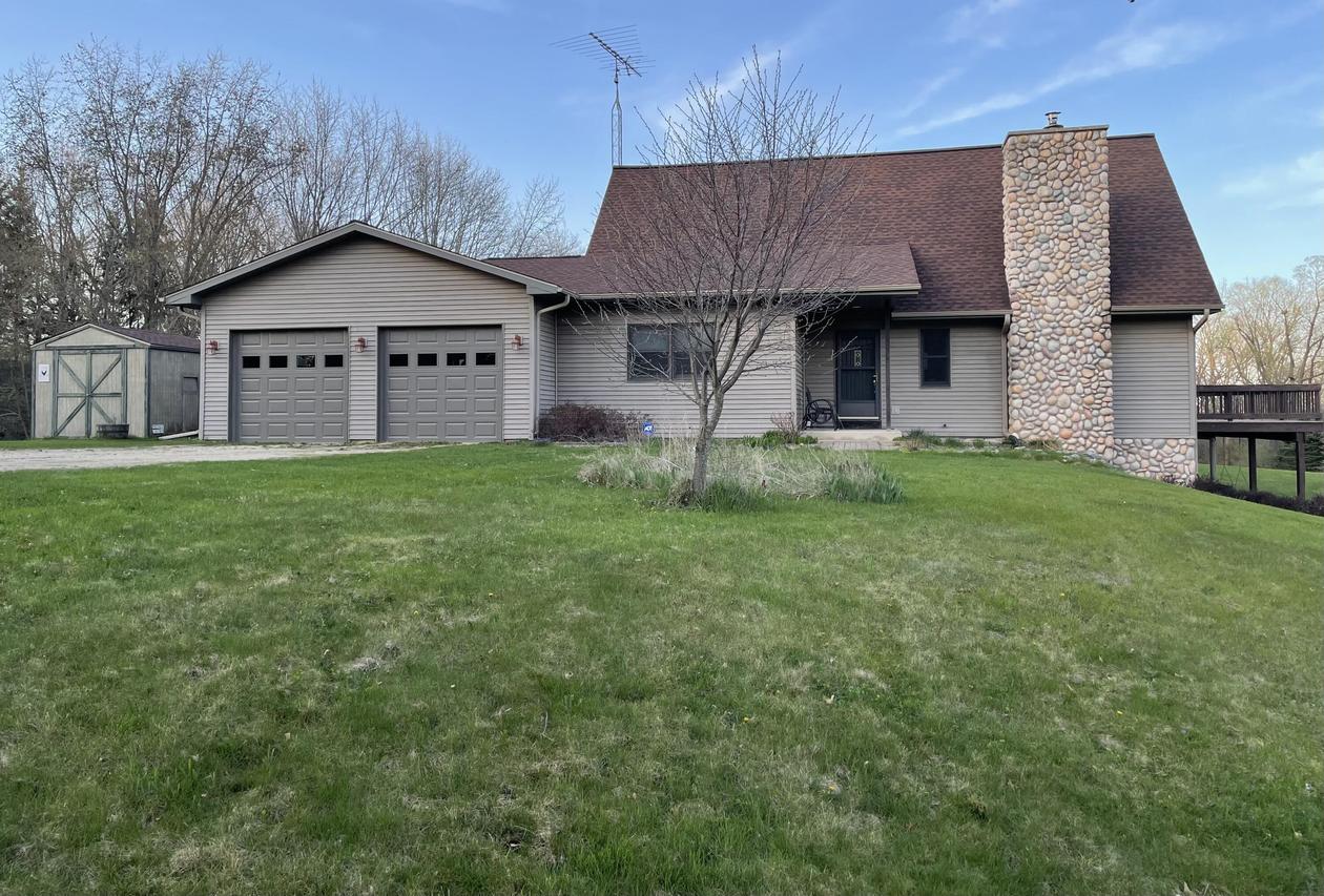 N5568 N Johnson Rd, Richmond, WI 53115
