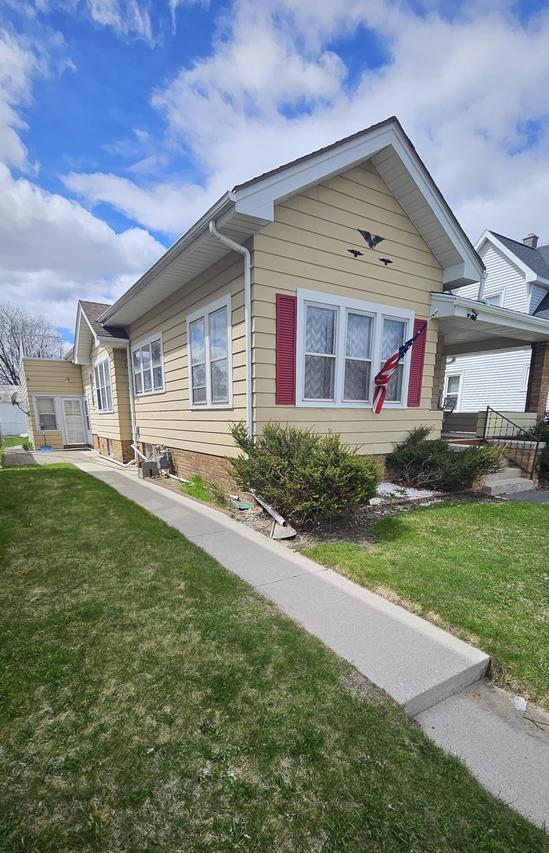 1428 S 8th St, Sheboygan, WI 53081