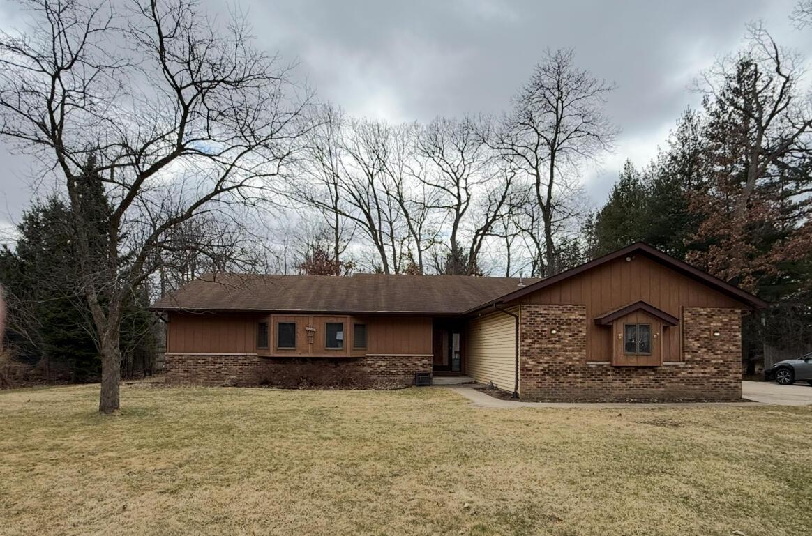 29525 Timberwood St, Rochester, WI 53185