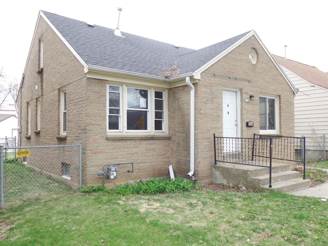 3728 N 37th St, Milwaukee, WI 53216