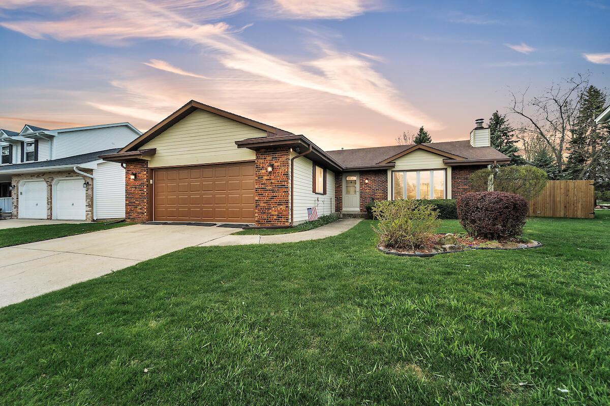 5207 41st St, Kenosha, WI 53144