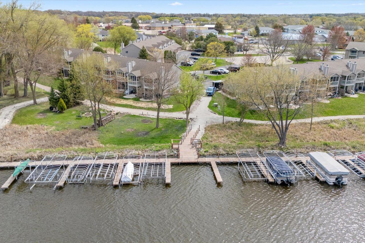 240 Marina Ct #19, Waterford, WI 53185