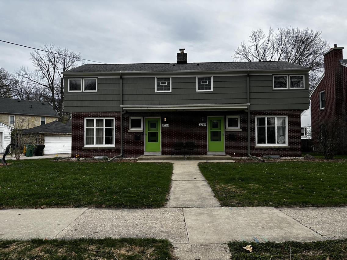 4242 N Olsen Ave #4244, Shorewood, WI 53211