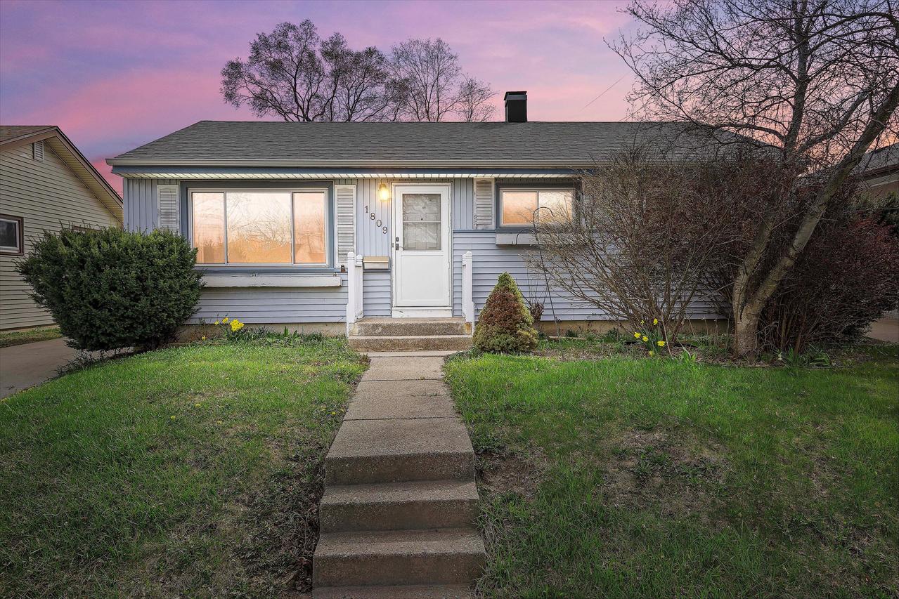 1809 W Salem St, Milwaukee, WI 53221