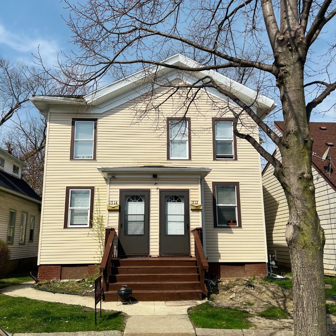 1312 Center St, Racine, WI 53403