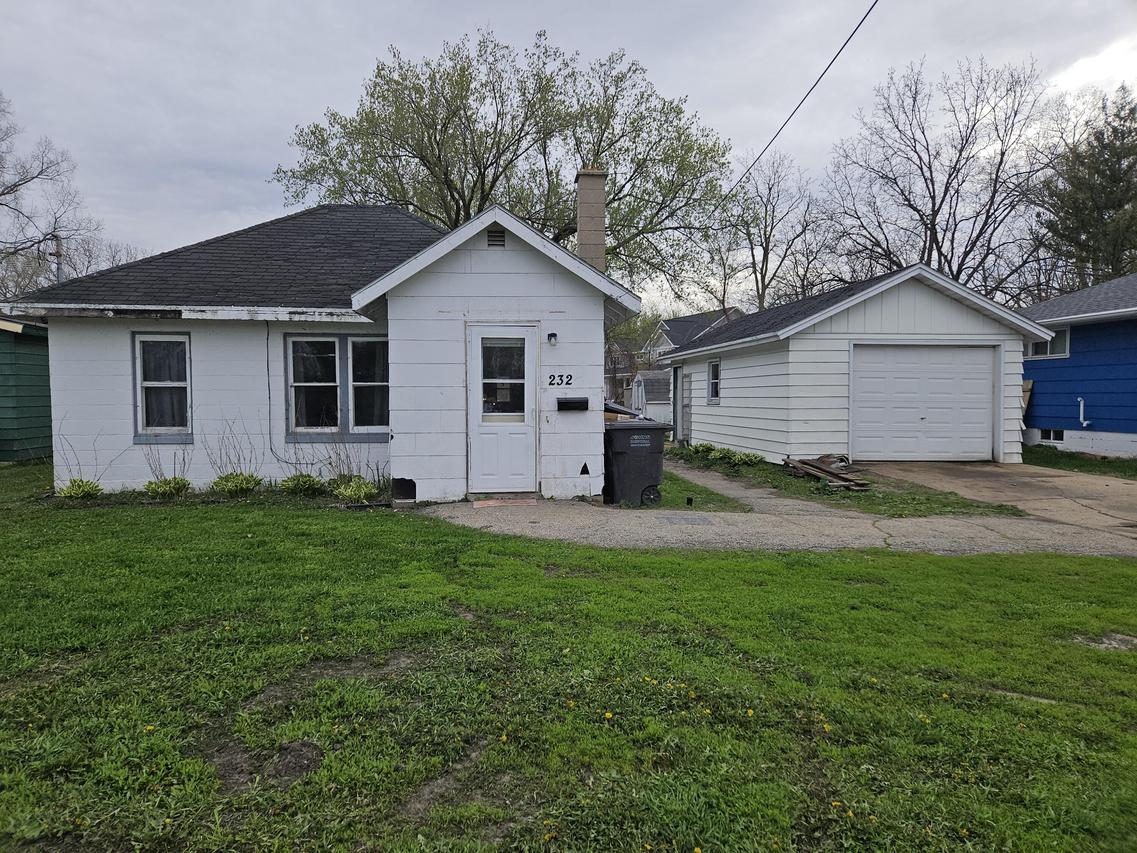 232 W Riverview Dr, Jefferson, WI 53549