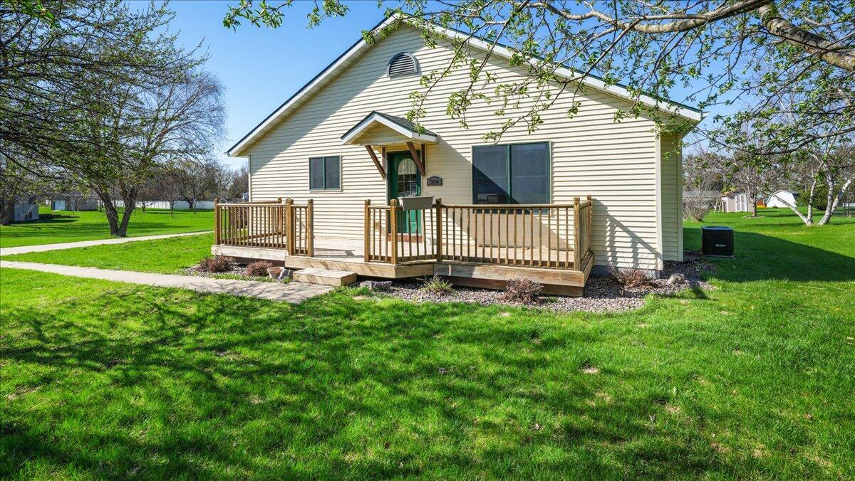 506 Birch St, Hixton, WI 54635