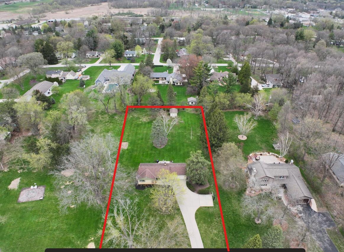 19150 Lothmoor Dr #Lower, Brookfield, WI 53045