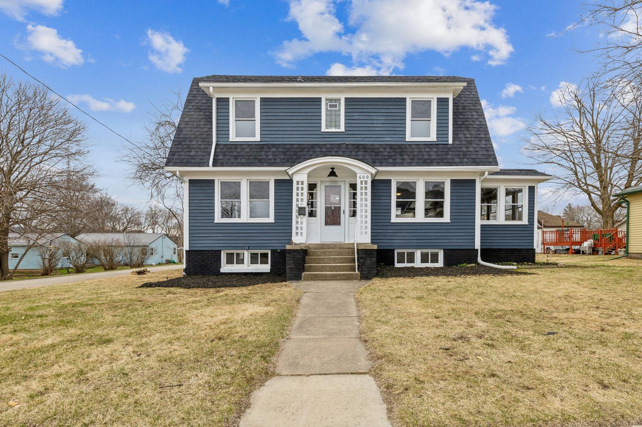600 East St, Blanchardville, WI 53516