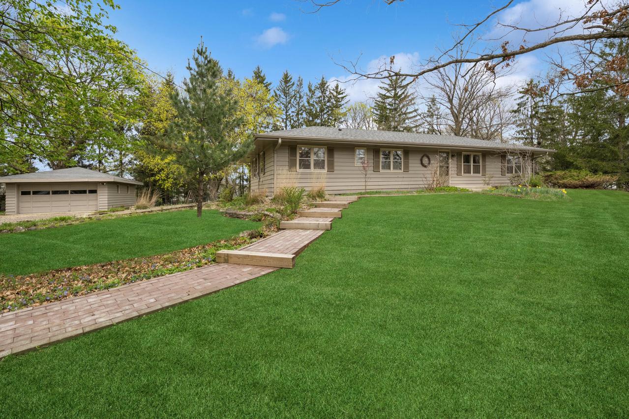 400 W Geneva St, Williams Bay, WI 53191