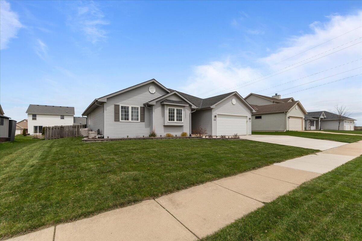 8316 Foxhaven -, Sturtevant, WI 53177