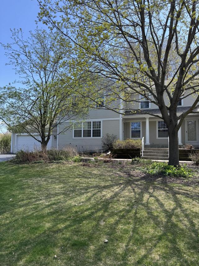2601 Pebble Valley, Waukesha, WI 53188