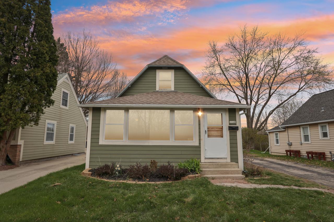 1168 Park Ave, West Bend, WI 53090