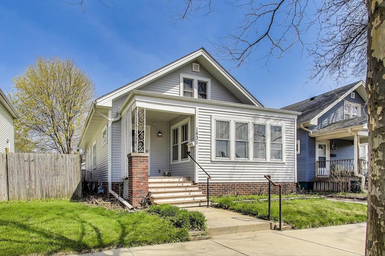 1431 Blaine Ave, Racine, WI 53405