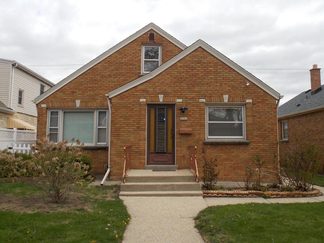 3342 S 26th St, Milwaukee, WI 53215