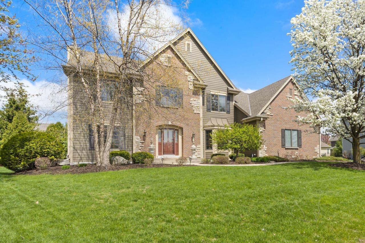1828 Glenn Spring, Oconomowoc, WI 53066