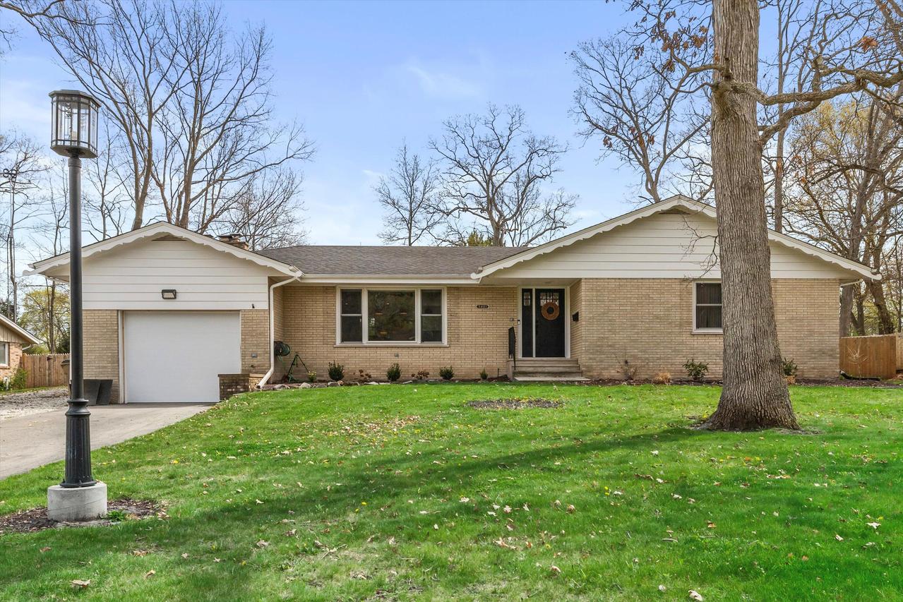 3401 100th St, Pleasant Prairie, WI 53158