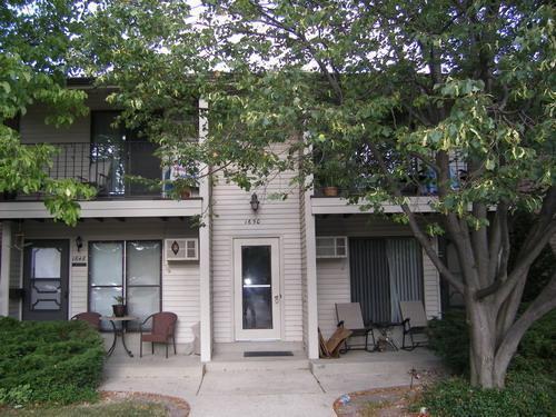 1650 S Carriage Ln #C, New Berlin, WI 53151