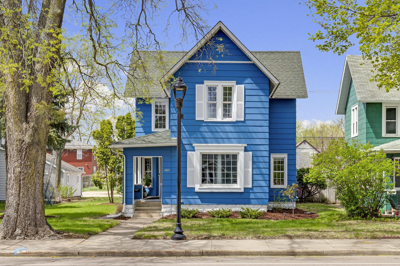 1427 George St, La Crosse, WI 54603