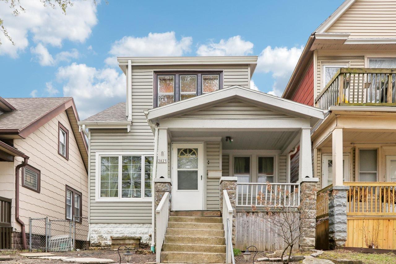 3025 W Pierce St, Milwaukee, WI 53215