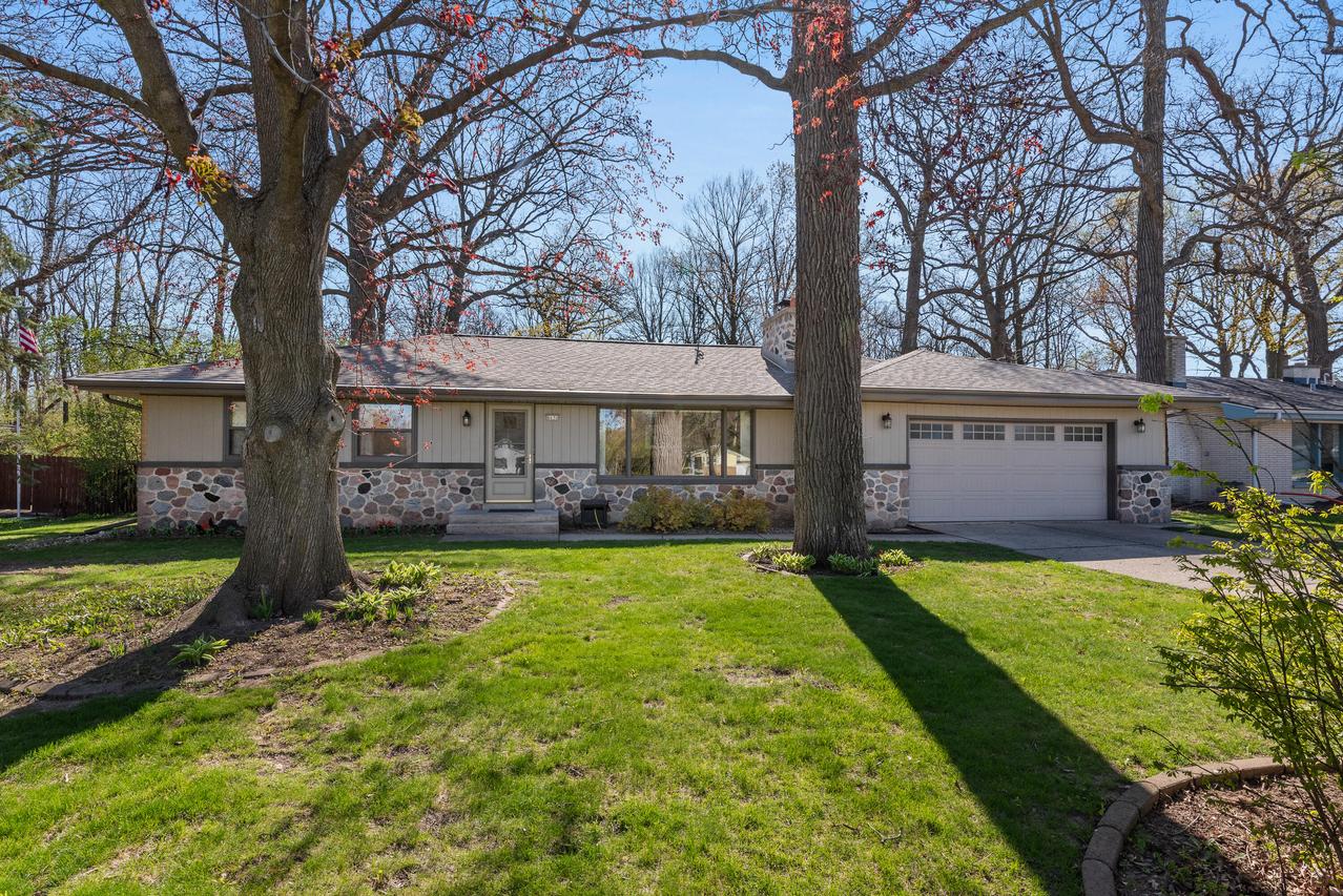 8630 N 51st St, Brown Deer, WI 53223