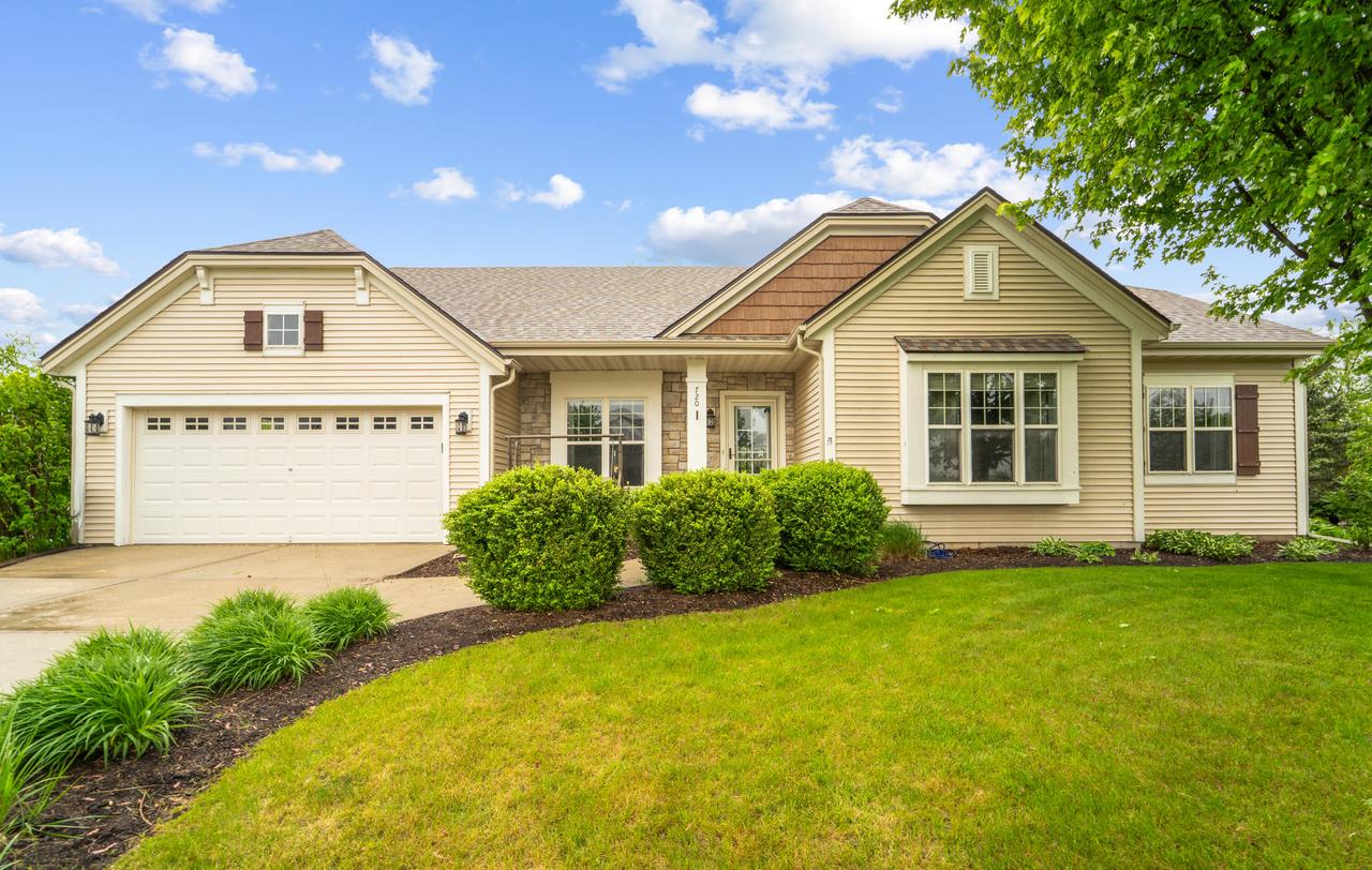 720 Bass Dr, Waterford, WI 53185