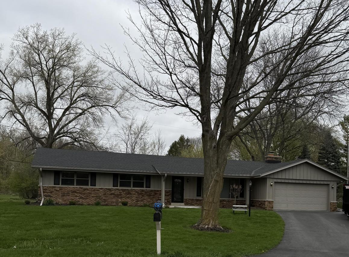 2490 Le Fey Ct, Brookfield, WI 53045