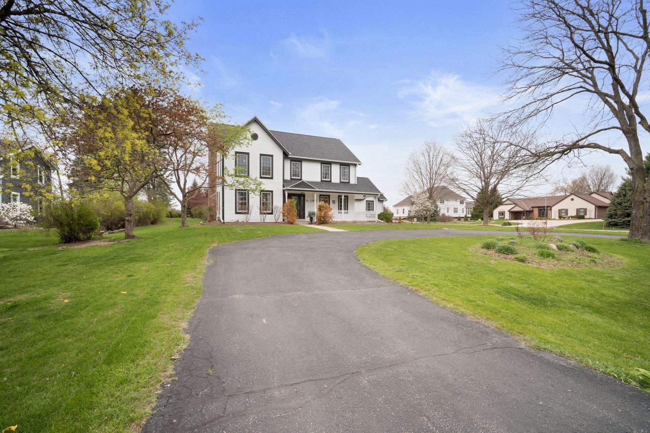 12955 Meadow Dr, Elm Grove, WI 53122