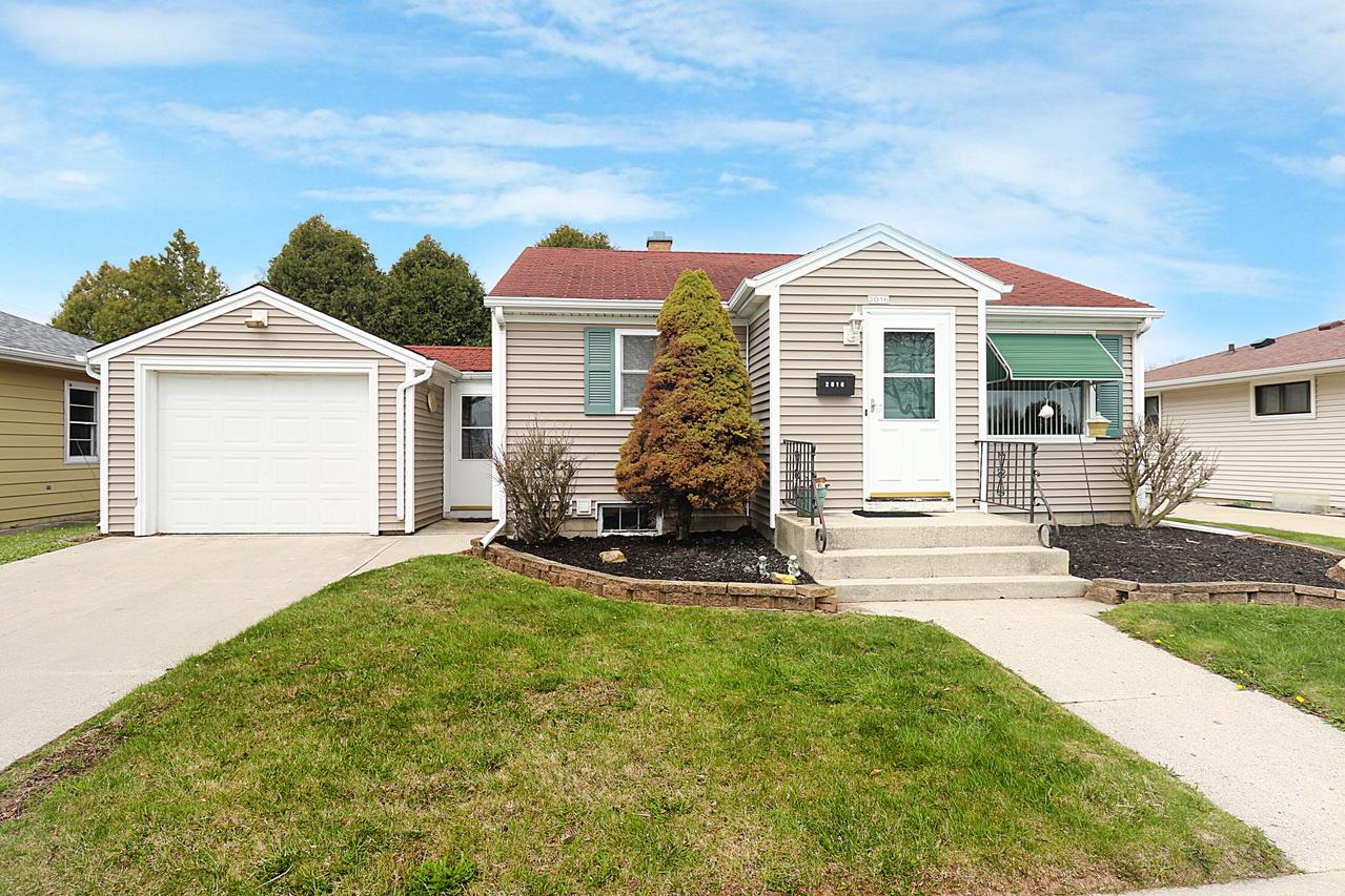 2016 S 24th St, Sheboygan, WI 53081